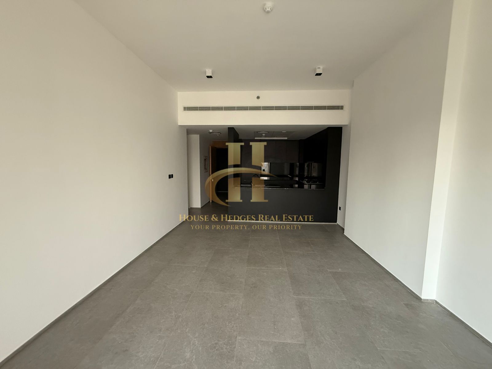 High Floor | Fully Fitted Kitchen | Spacious
