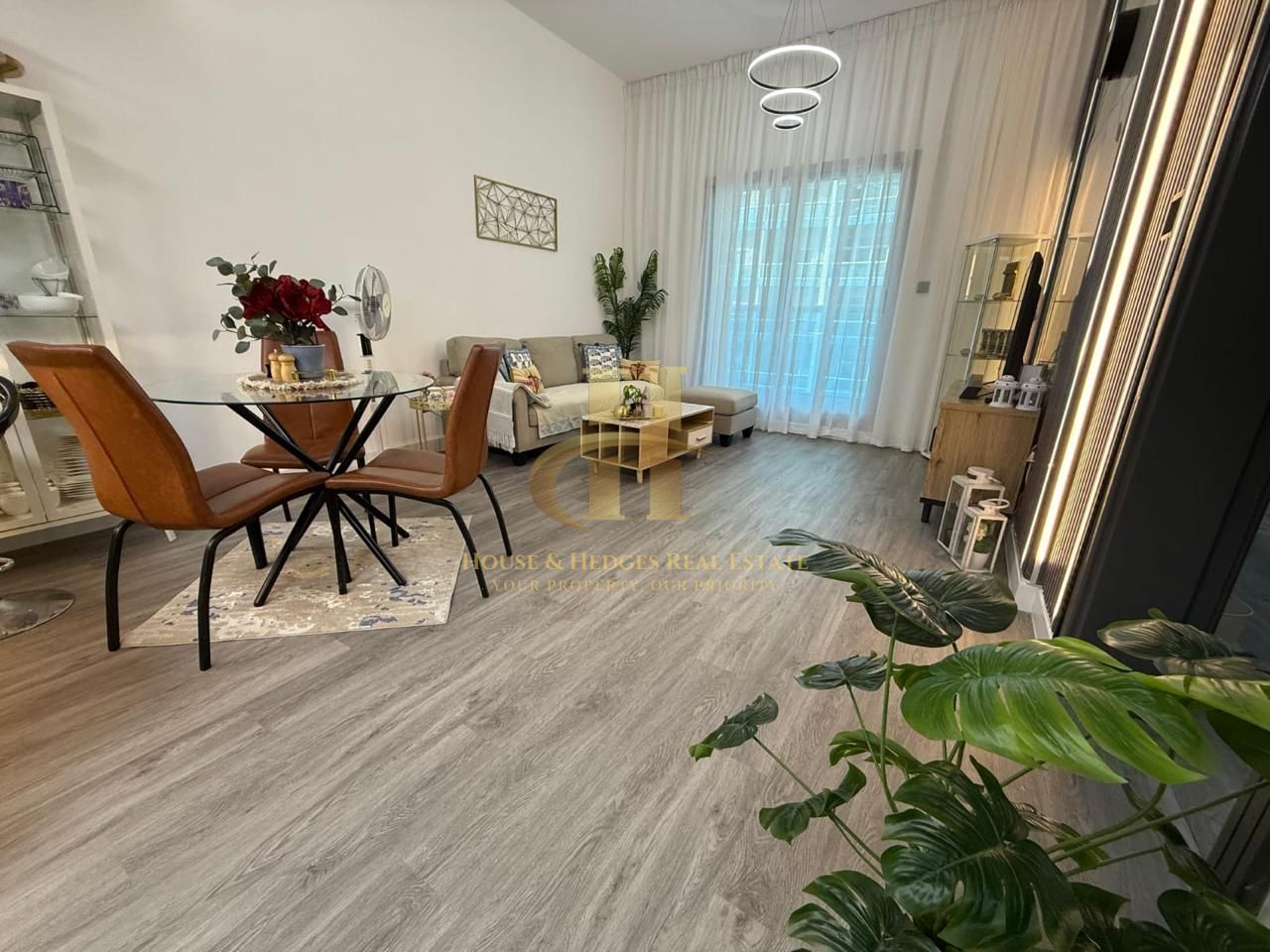 Fully Furnished | High Floor | Vacant