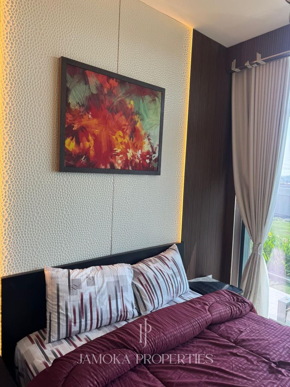 Fully Renovated | Premium Furniture | Skyline View