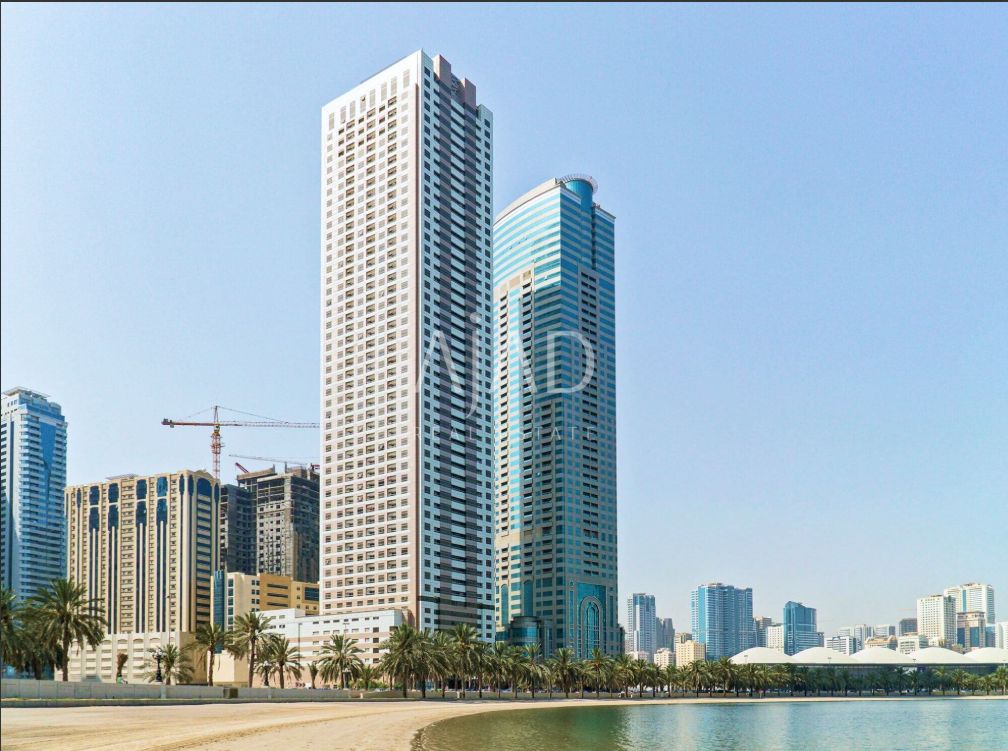 Luxury Waterfront 3BHK | Al Khan Corniche View | Closed Kitchen