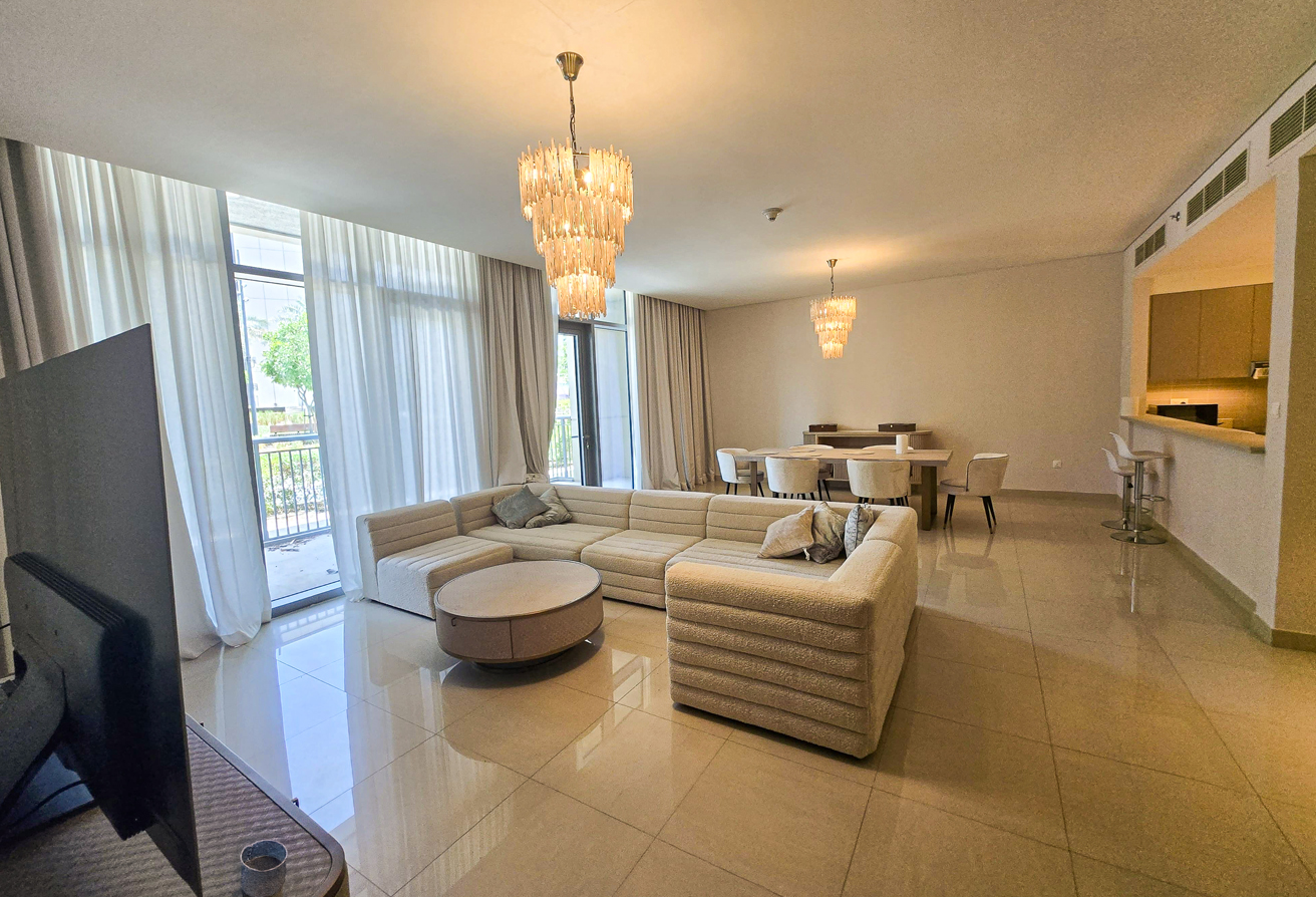 DUPLEX l SPACIOUS UNIT l FULLY FURNISHED
