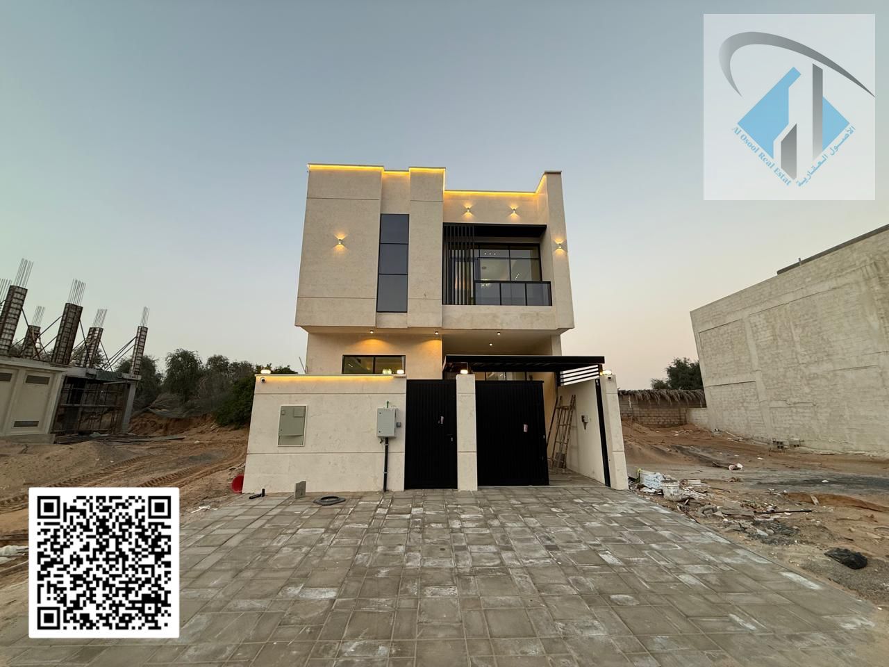 new villa 3 floors ready to move super deluxe finish ,price include all fees and electricity ,water and AC