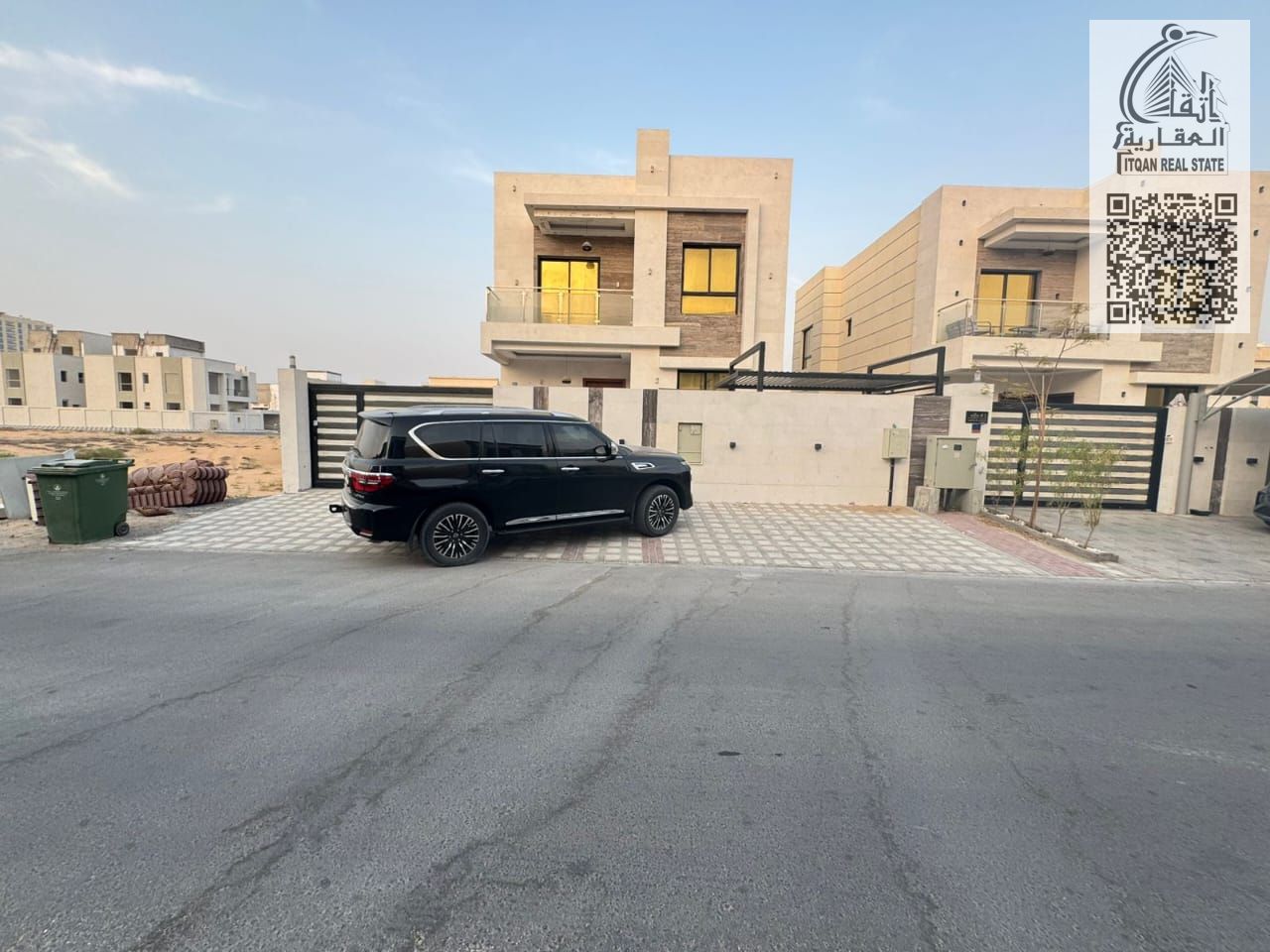 Villa for sale – Freehold for life for all nationalities. Prime location with large built-up area. Includes water, electricity, and air conditioni