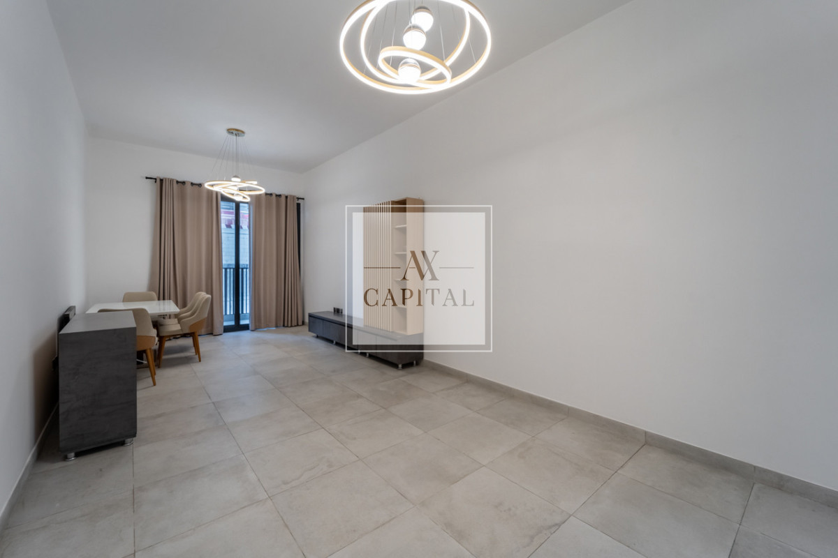 Modern 1BR Maid Apartment | Spacious | Pool View