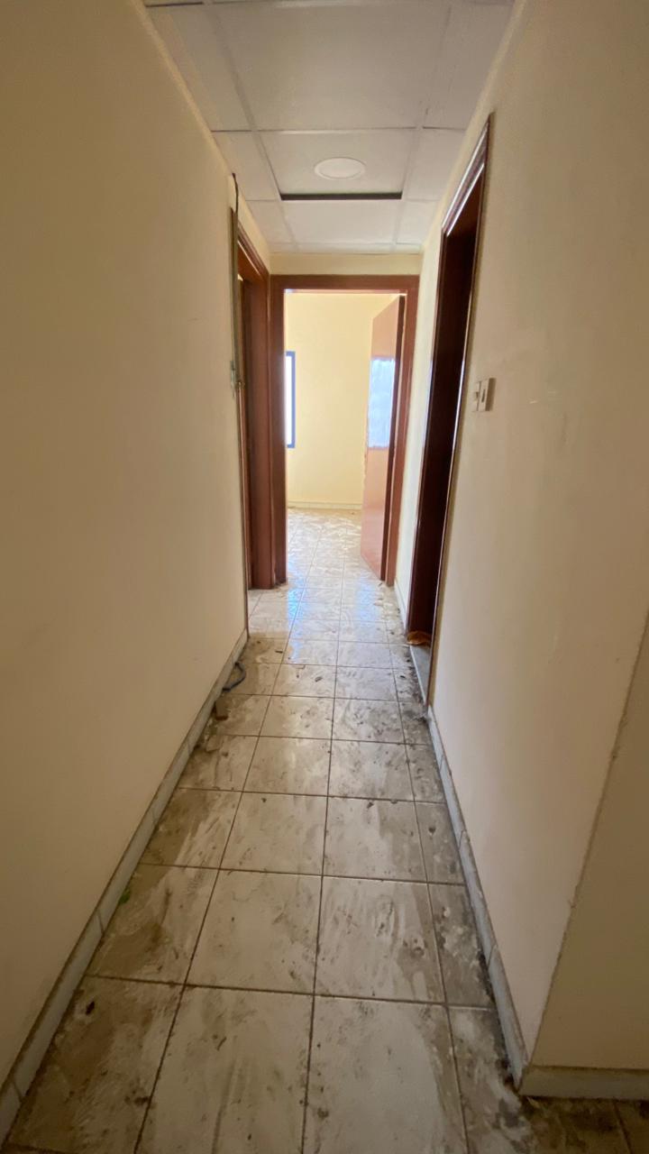Two rooms, a single-occupancy apartment, in the Al-Naba'a area. Spacious areas with a balcony and completely free maintenance