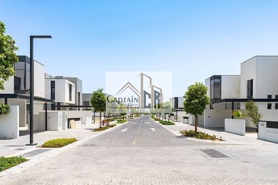 Grand Garden Living | Spacious 3BHK Townhouse with Maid’s Room & Private Garage – Al Yasmeen