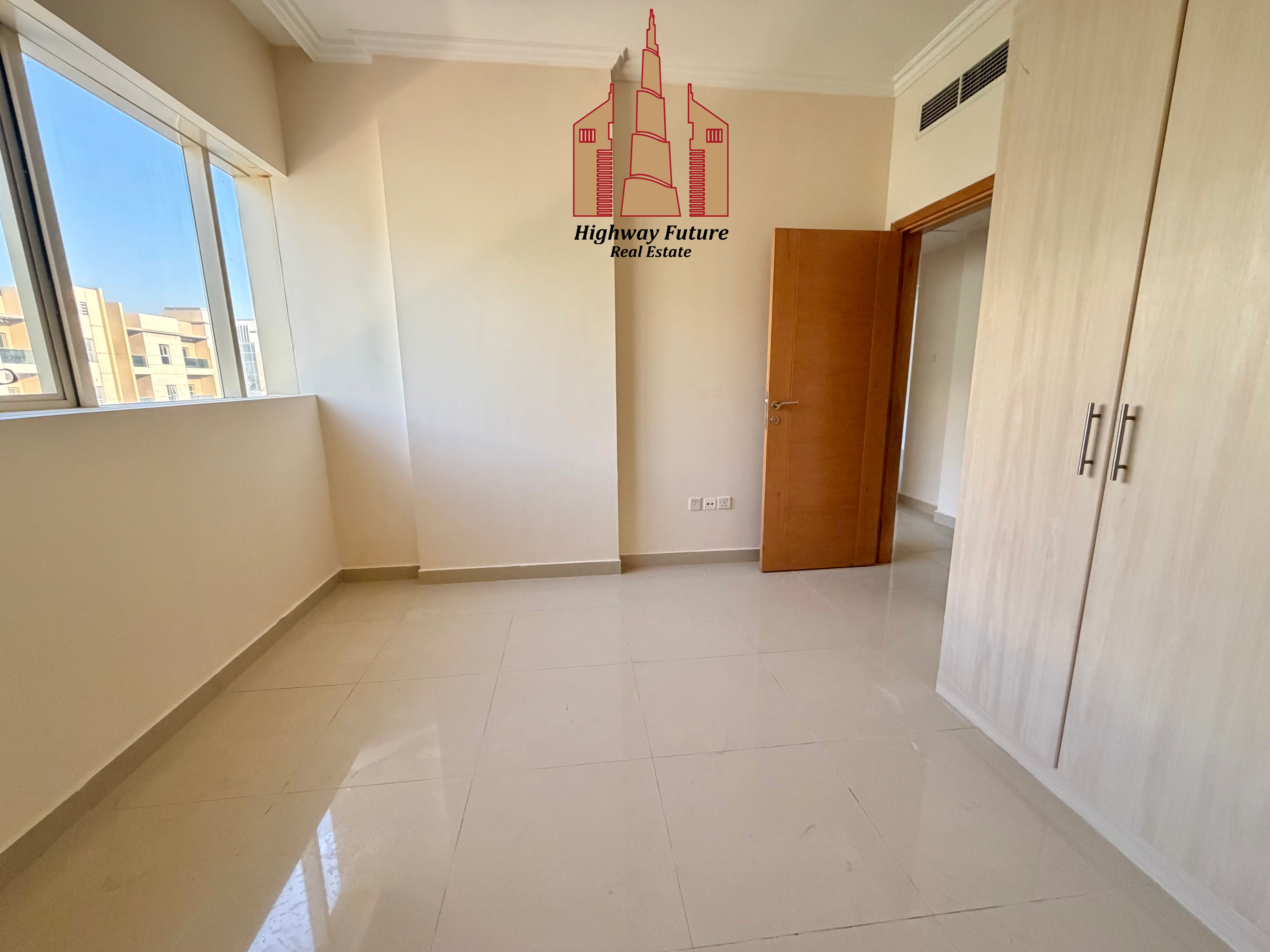 Gorgeous 3BHK With Balcony Store Room Available in New Muwailah