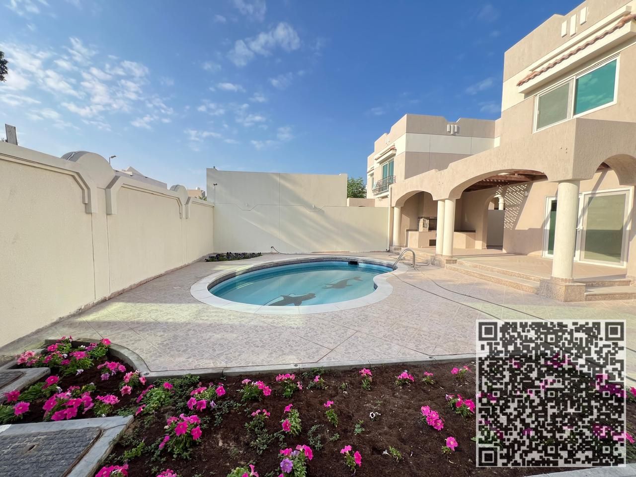 5 BADROOM LUXIRY VILLA FOR RENT IN SHARQ SHARJAH