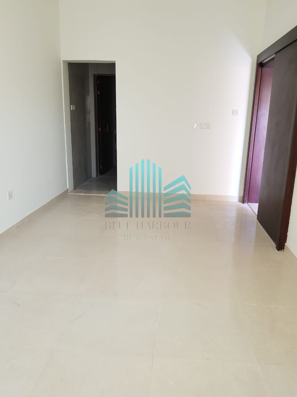 WITH MAIDS ROOM | WELL MAINTAINED | READY TO MOVE-IN