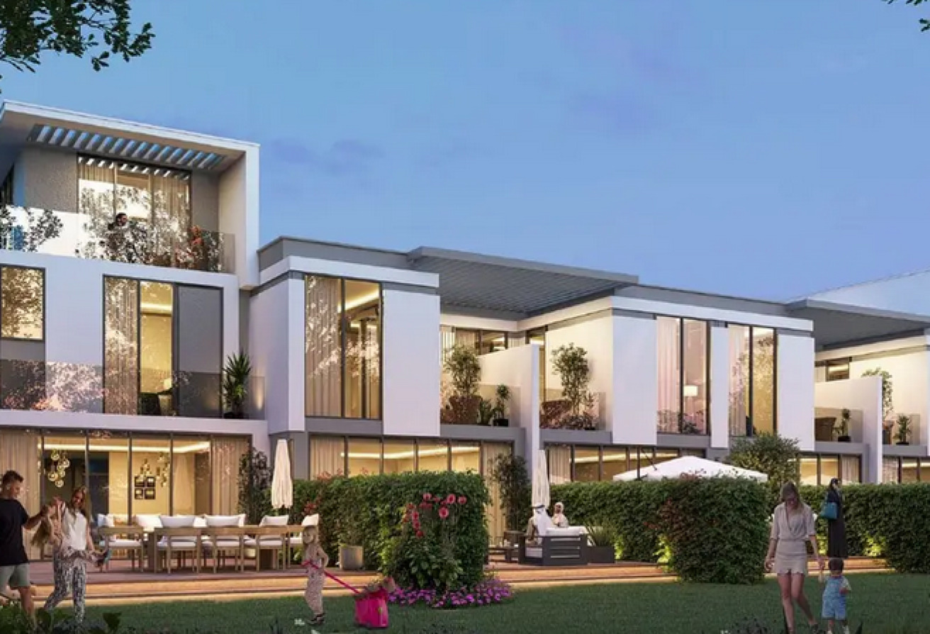 HIGH ROI | LUXURIOUS 5-BEDS + MAIDS | WATER FRONT