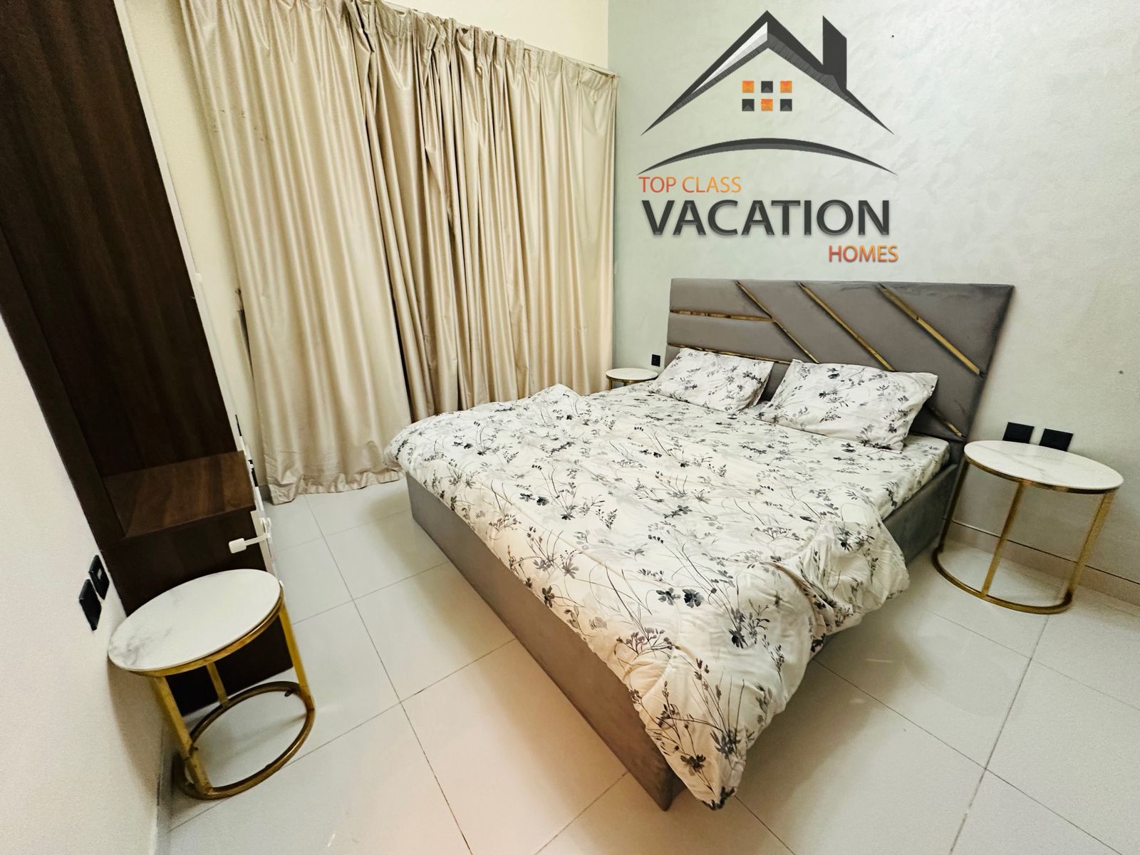 INCLUDING BILLS @ GYM, POOL, PARKING @ WELL FURNISHED 1-BHK !!!