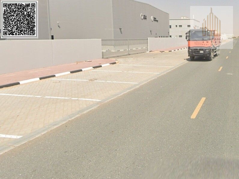 For sale a residential and commercial land in the Al-Aliya area on an asphalt street