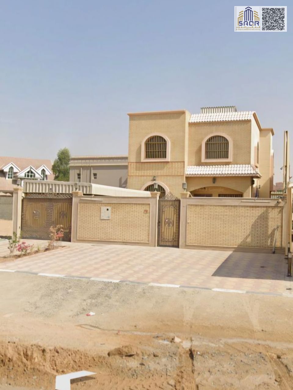Villa for rent, 5000 sq ft, prime location, great price, close to all amenities / 5 master bedrooms with a yard