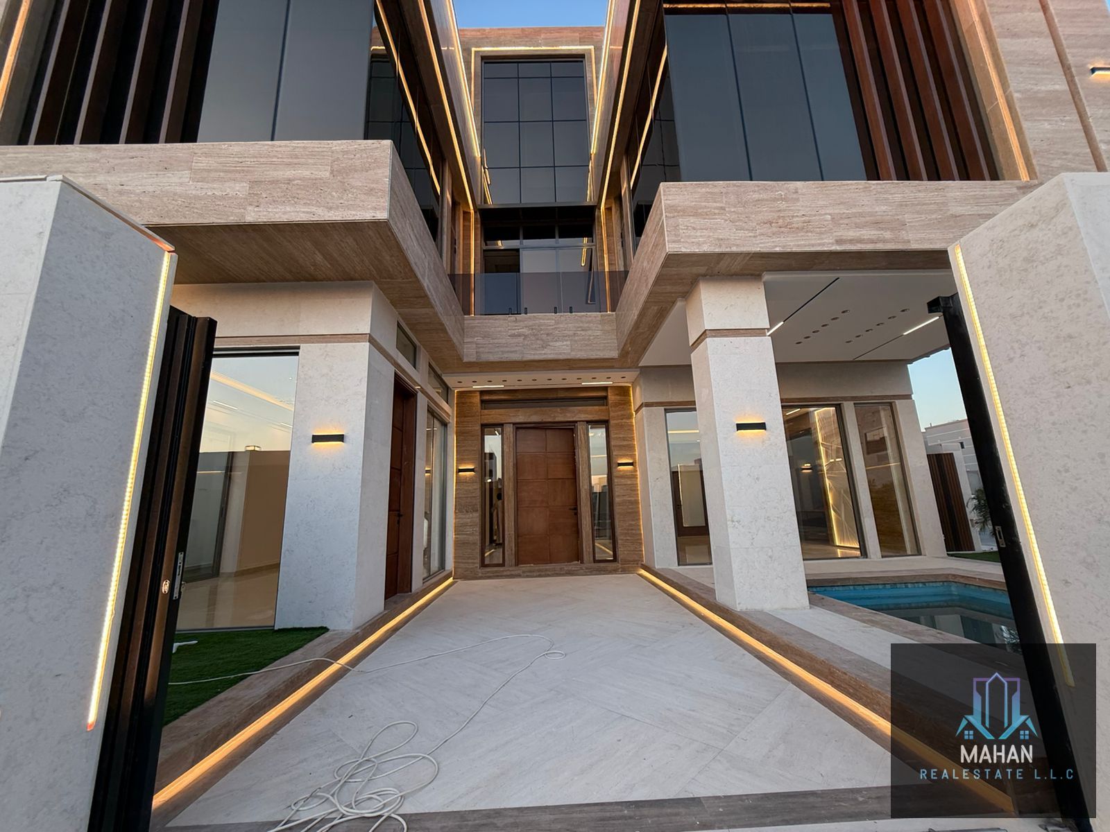 Luxury Corner Villa for Sale in Al Yasmeen – Behind Hamidiya Park