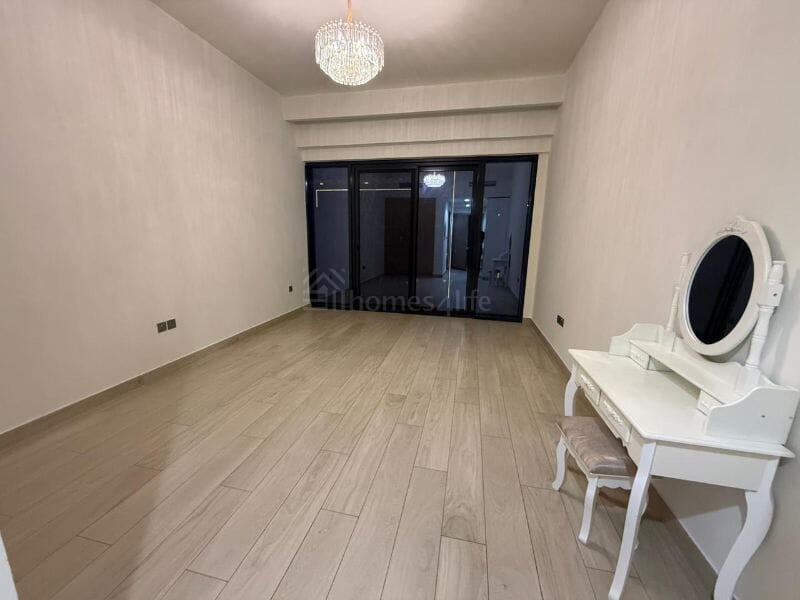 Premium Studio | Main Boulevard | Perfect View