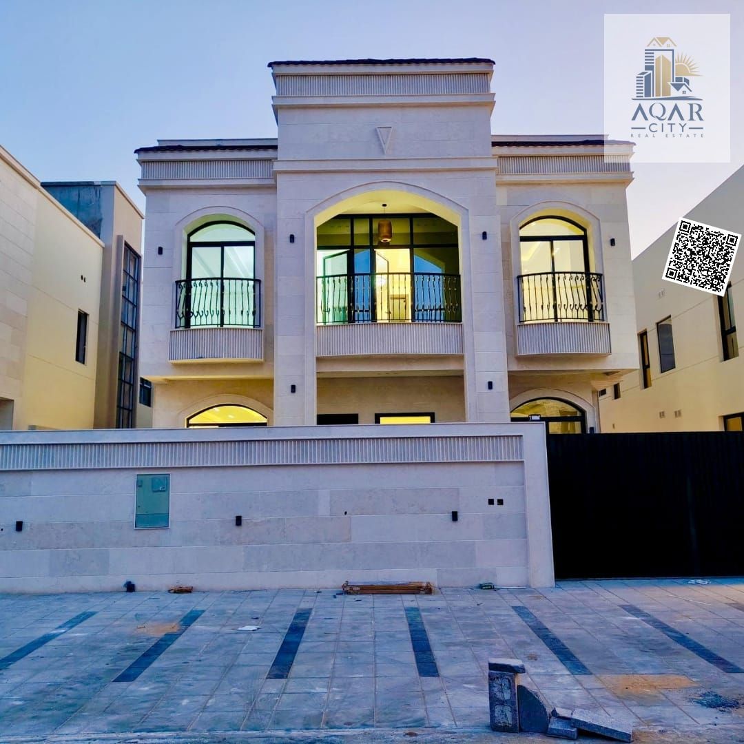 **A strategic location near all services including registration and ownership fees, central air conditioning, and a negotiable classic villa shelf, and a spacious area **Easy access to main roads** (for all services) **A quiet and family neighborh