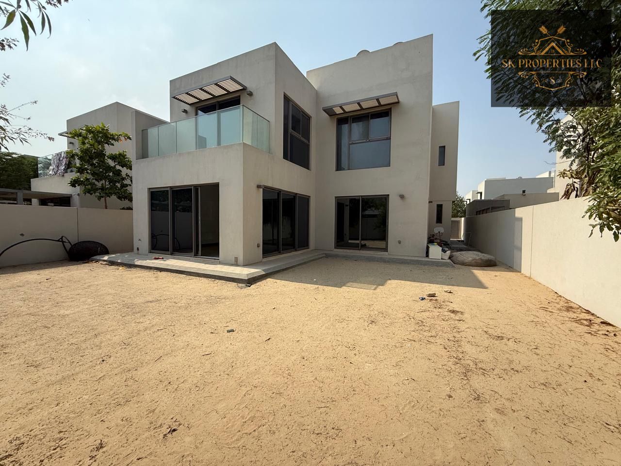 A spacious 4 bedroom villa located in prime area healthy living atmosphere beautiful terrace majlis kids play area private garden big size parking garage
