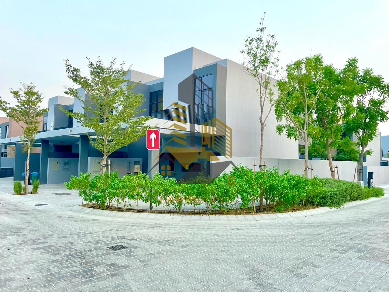 Corner Unit 3Bhk Townhouse In largest Green Residence Community