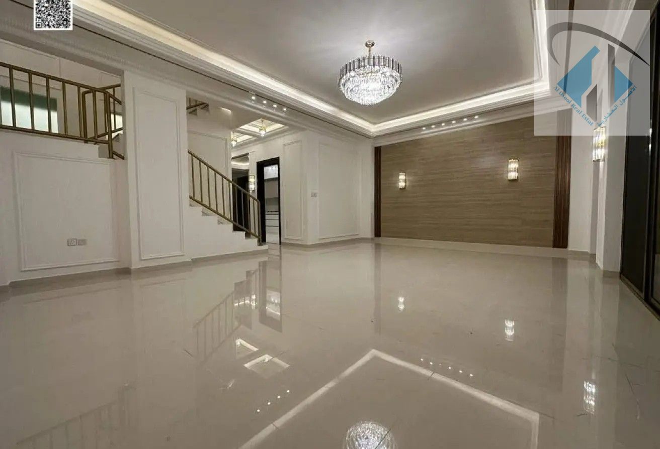 Villa for sale in Ajman, Al Yasmeen area, a very special location on Sheikh Mohammed bin Zayed Street, freehold, without down payment