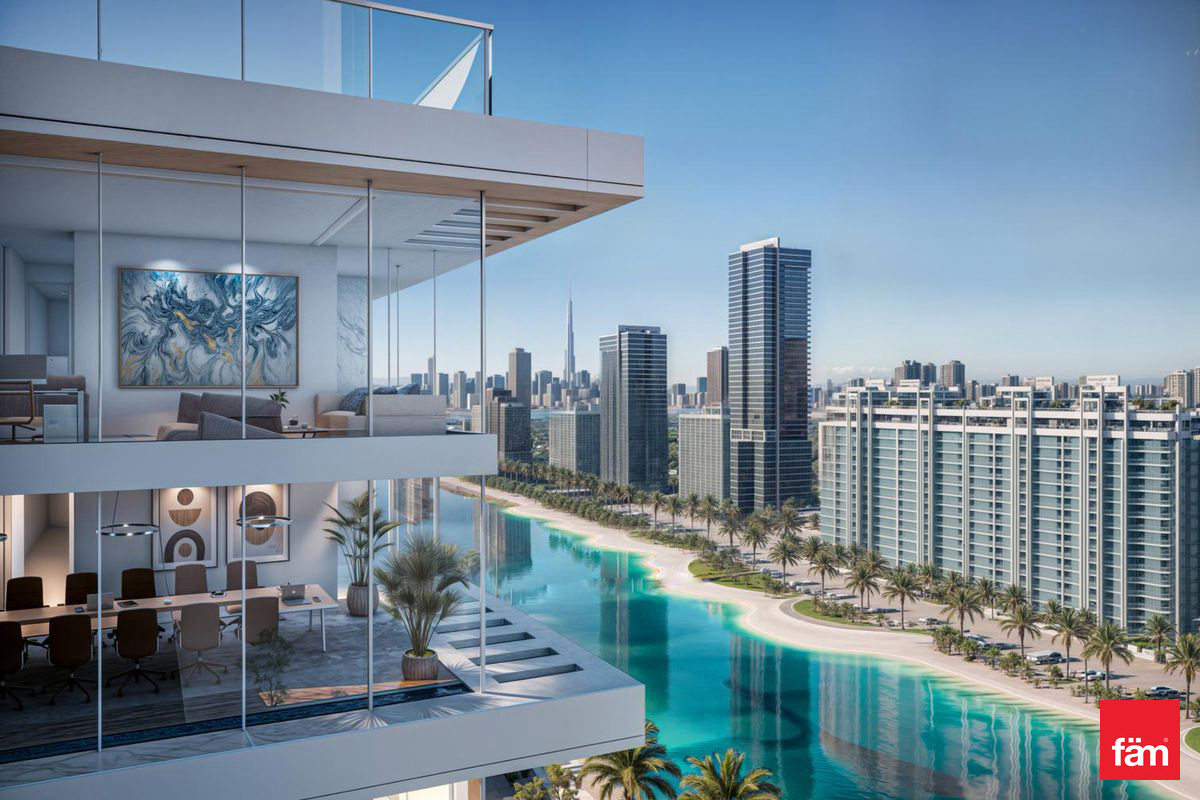 Crystal Lagoon View | Exclusive Offices