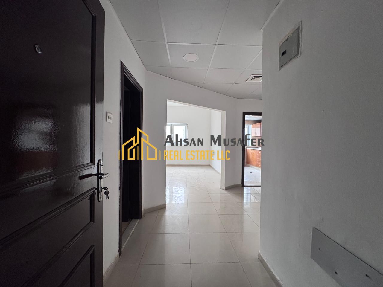 AMAZING OFFER••HUGE 2BHK••30DAYS FREE••SEPRATE HALL••2WASHROOMS•FAMILY BUILDING•NEAR TO SHJ DXB BORDER
