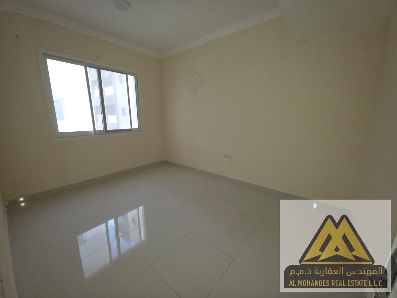 Prime location | Good size | Excellent location | Air conditioning | Balcony