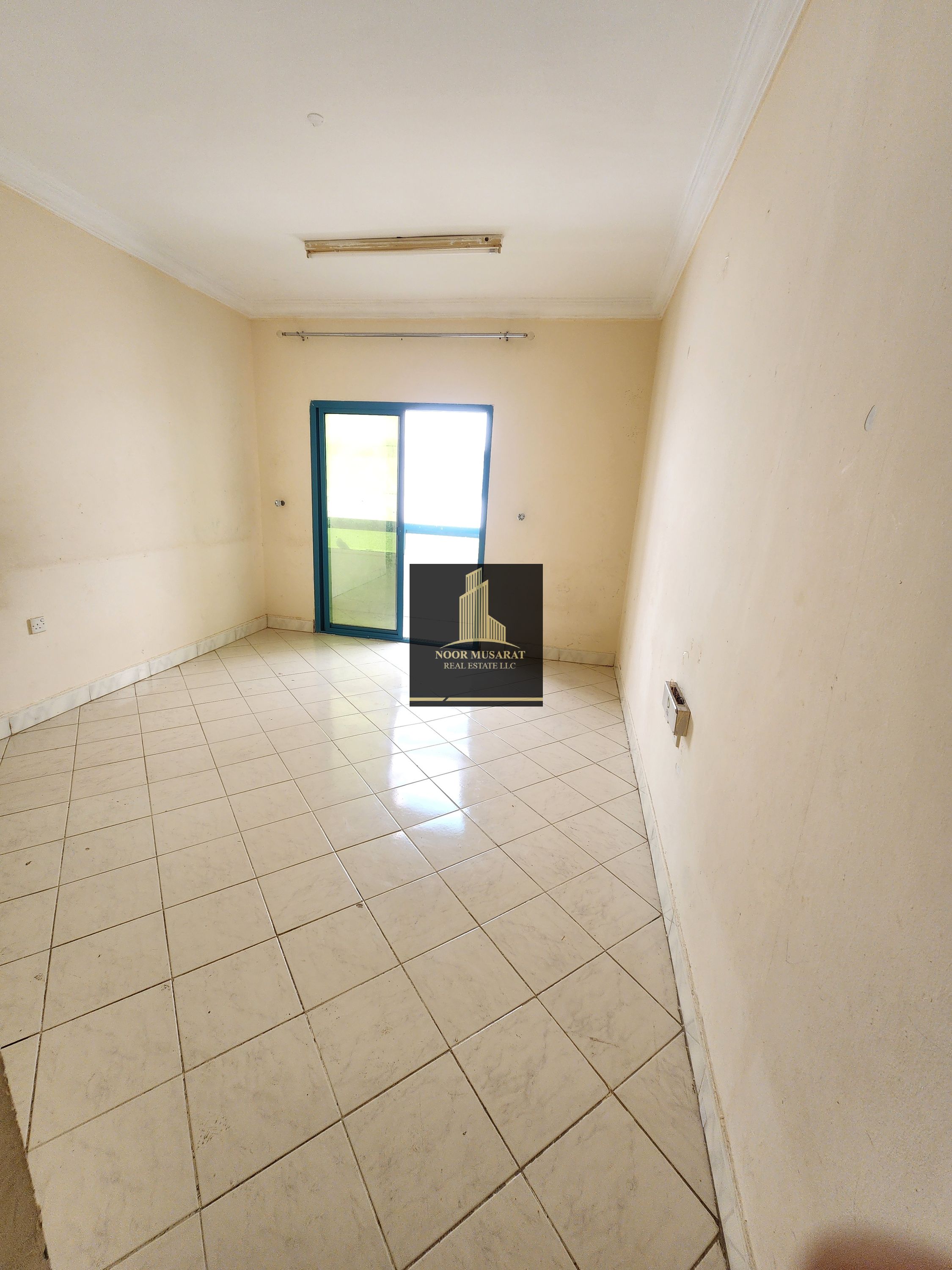 Best Offer For Family ; 1Bhk With Balcony Rent 34K Only In Al Nahda Sharjah Call M:Abbas