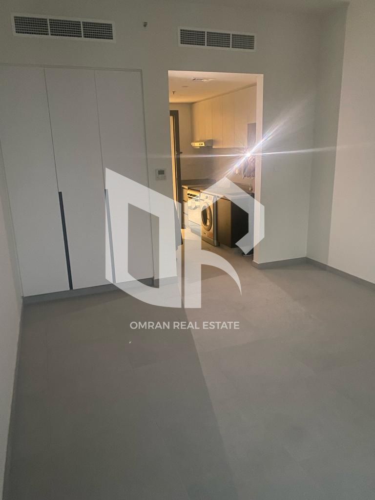 Great opportunity, a high-end studio ready for occupancy and investment in Aljada | Sharjah | Bargain price