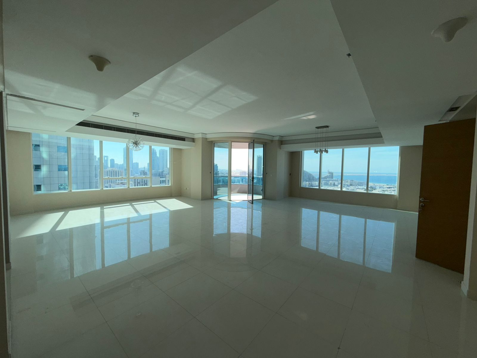 For Sale Luxury Apartment with Stunning View in Blue Tower