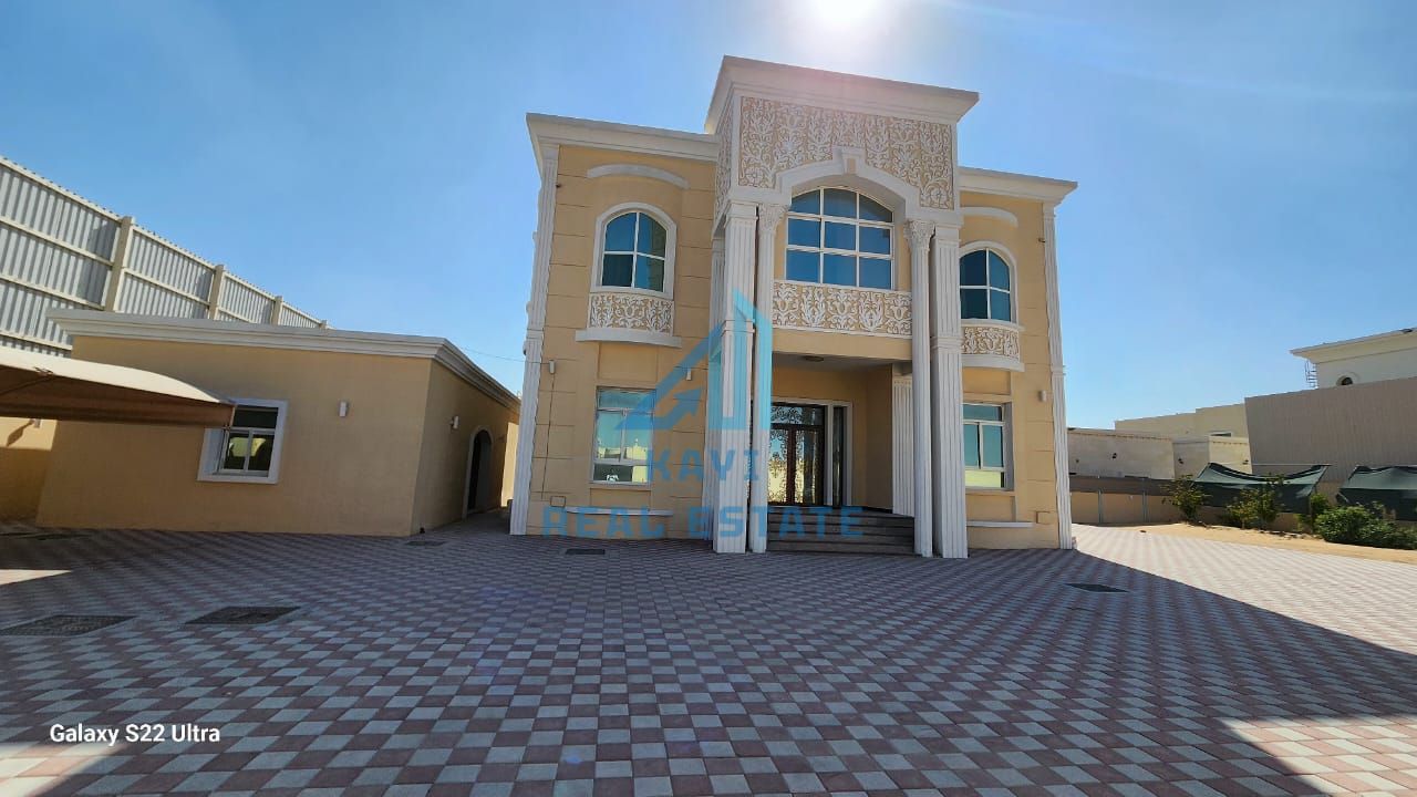 Luxury 6-Master Bedroom Villa for Rent in Al Rahmania