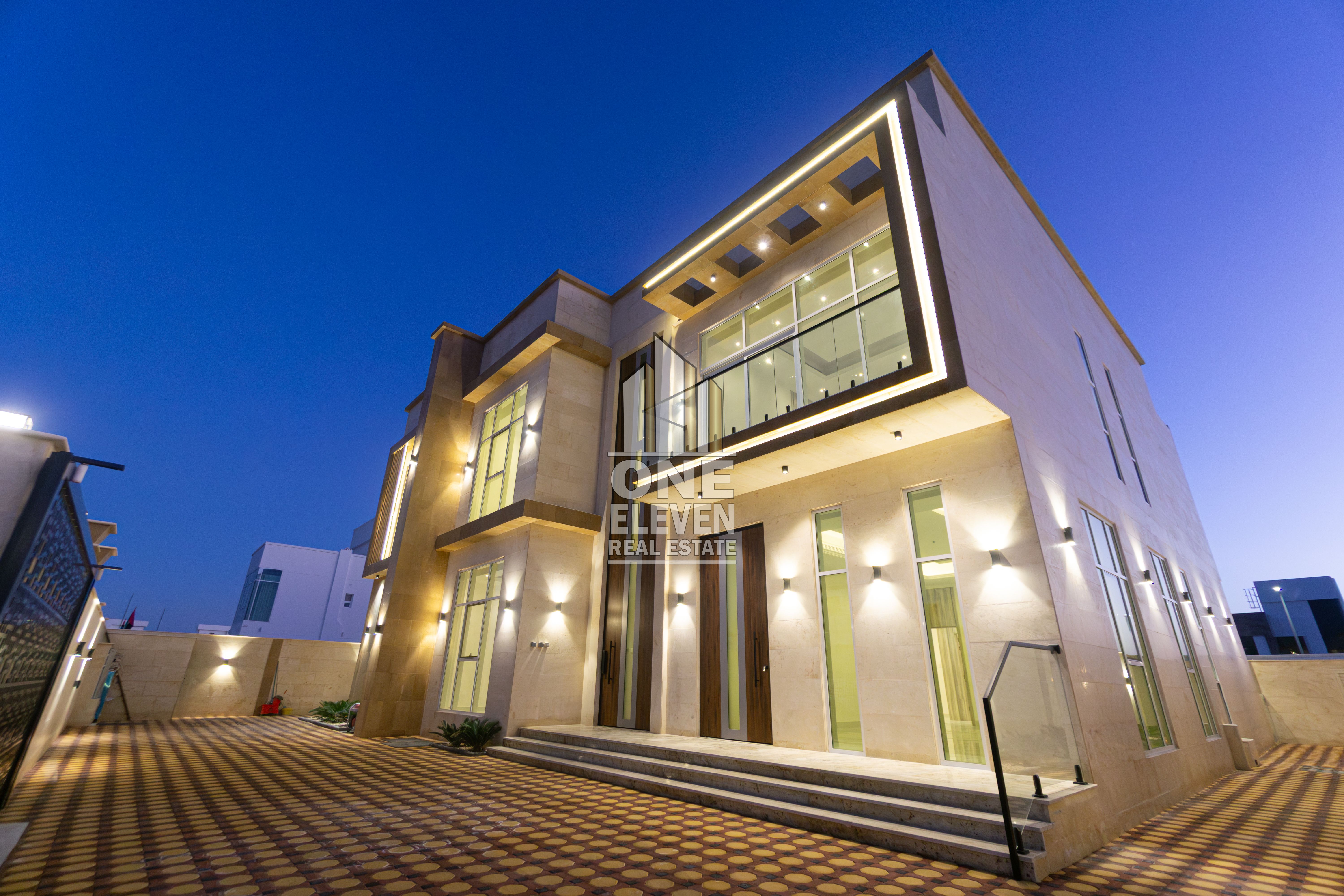 Luxurious 6 BR Villa | Swimming Pool I Driver's Room