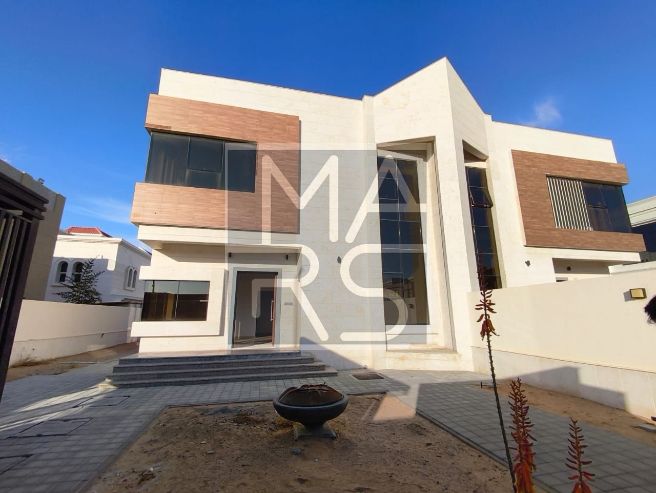 Luxurious 4-Bedroom Villa for Rent in Hoshi | AED 145,000