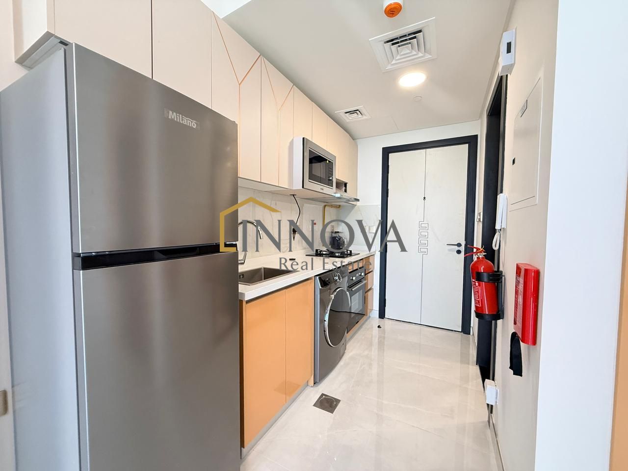 Panoramic View | Mid Floor | Fitted Kitchen