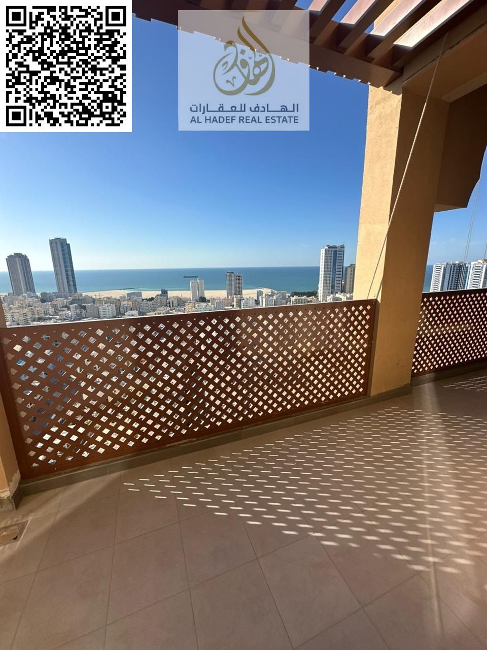 Three rooms and a very large living room with two maid's rooms, closets, free parking, one month free, and three balconies.