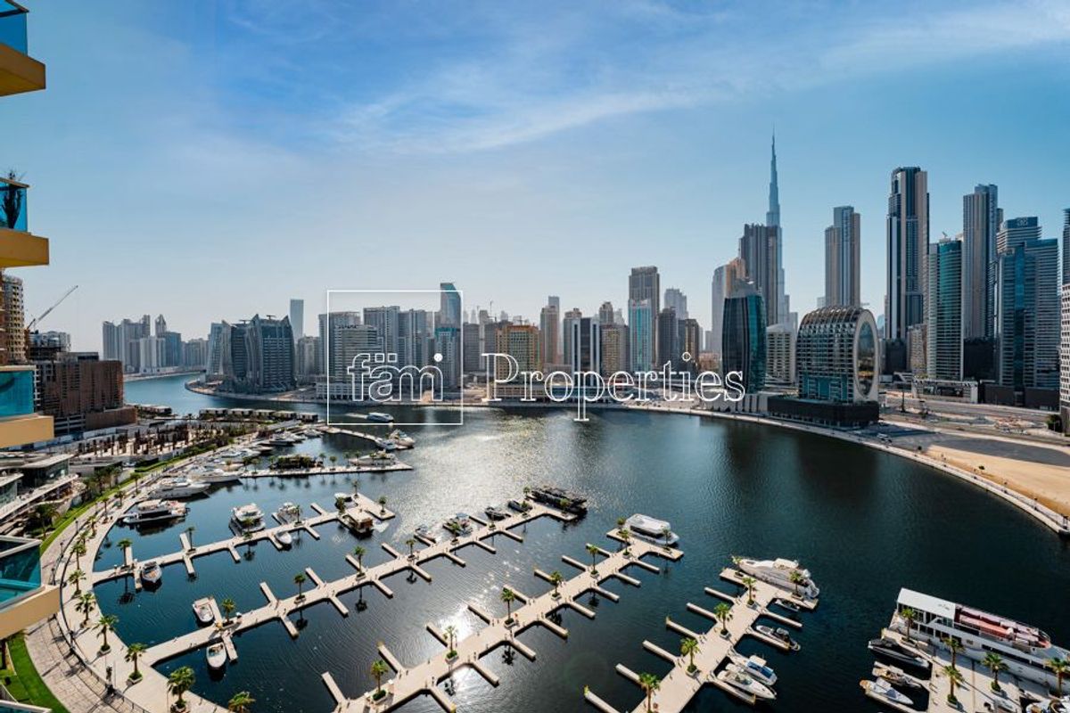 Burj Khalifa and Canal View | High Floor | Vacant