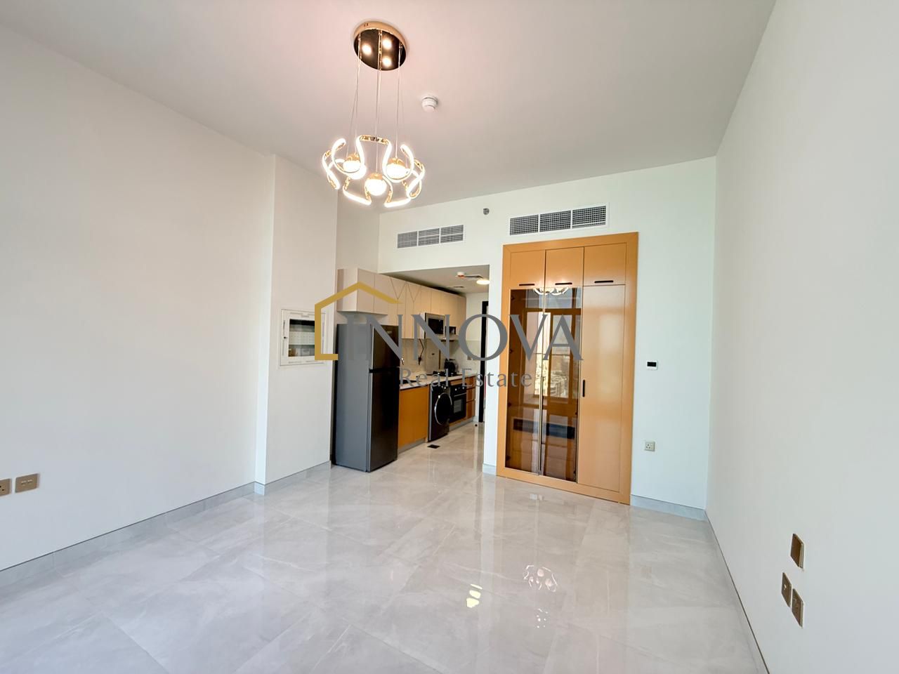 Brand new | Fully-Fitted | Spacious