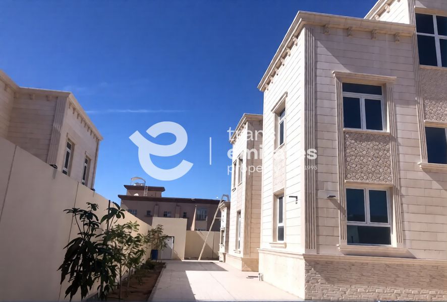 Spacious 4BR | Huge Majlis | Family Community