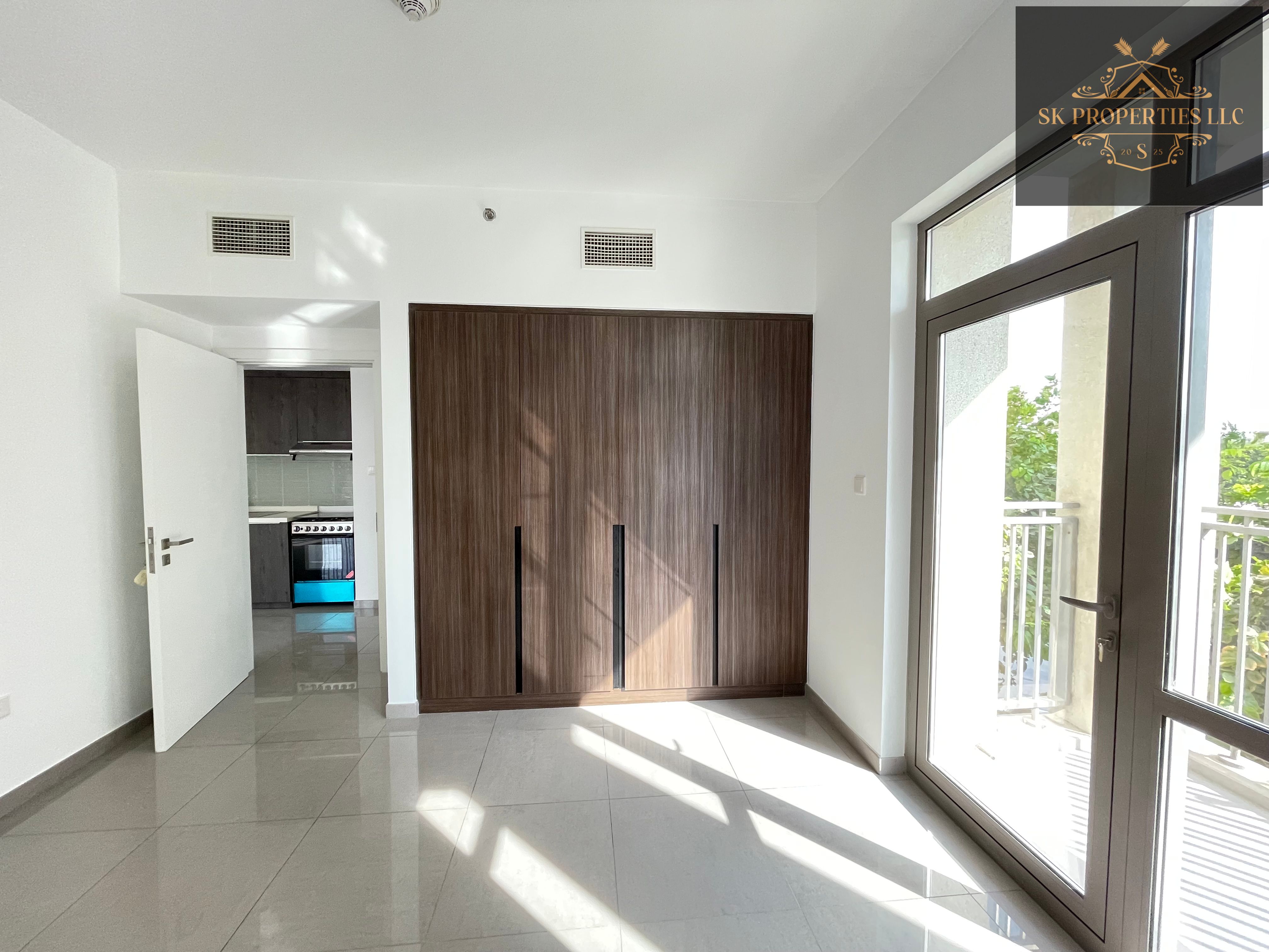 A spacious 1 bedroom apartment prime location gym pool with children pool kids play area family friendly atmosphere balcony covered parking