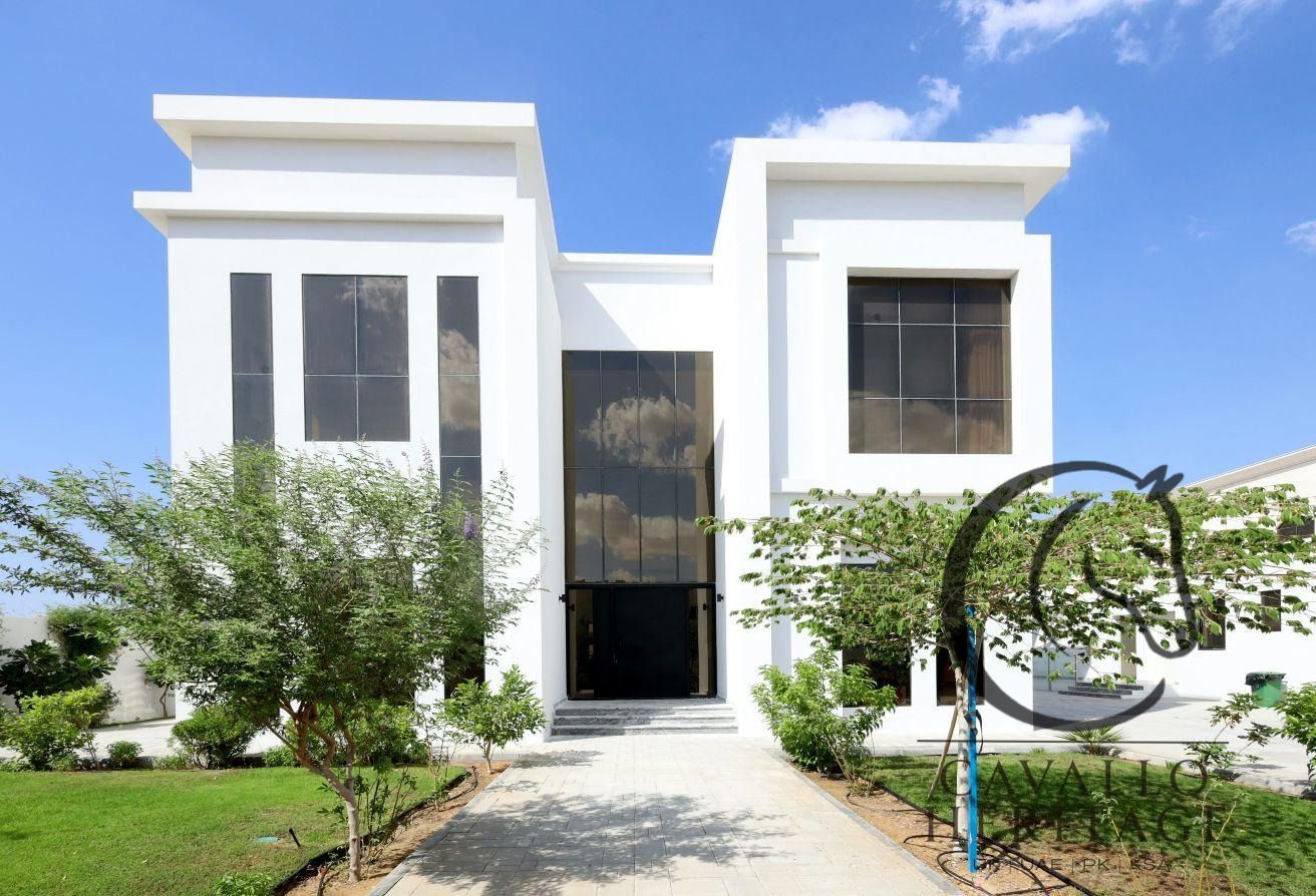 Ready to move | 5-Bed Luxury Villa with Private Pool | Furnished