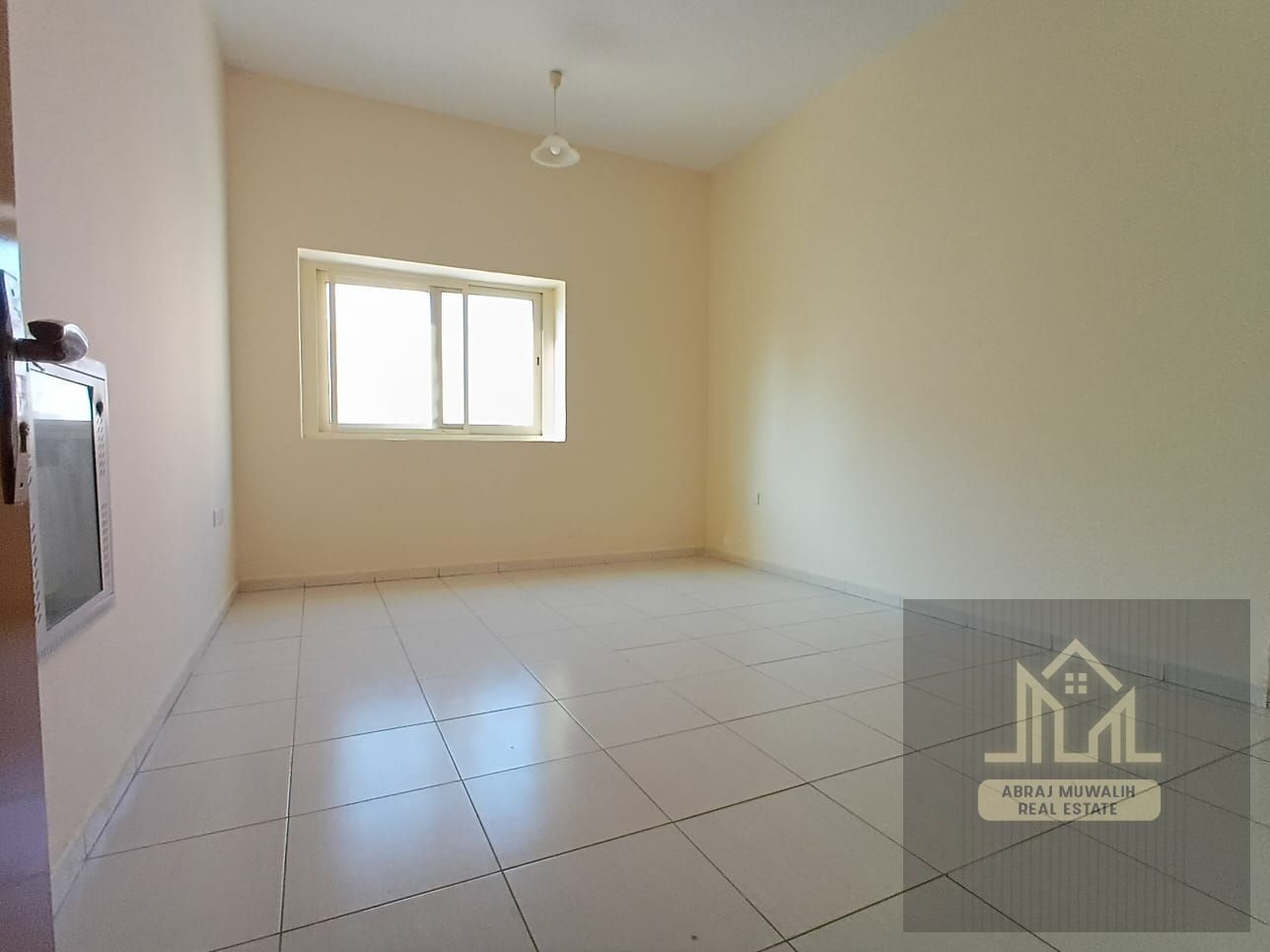 only asian family deposit only chq very good apartment for family in low price in 29k