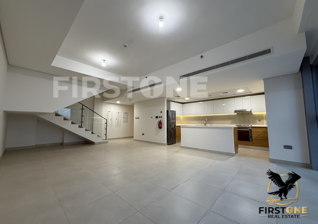 Elegant 2 BR | Duplex and big layout| Book Now