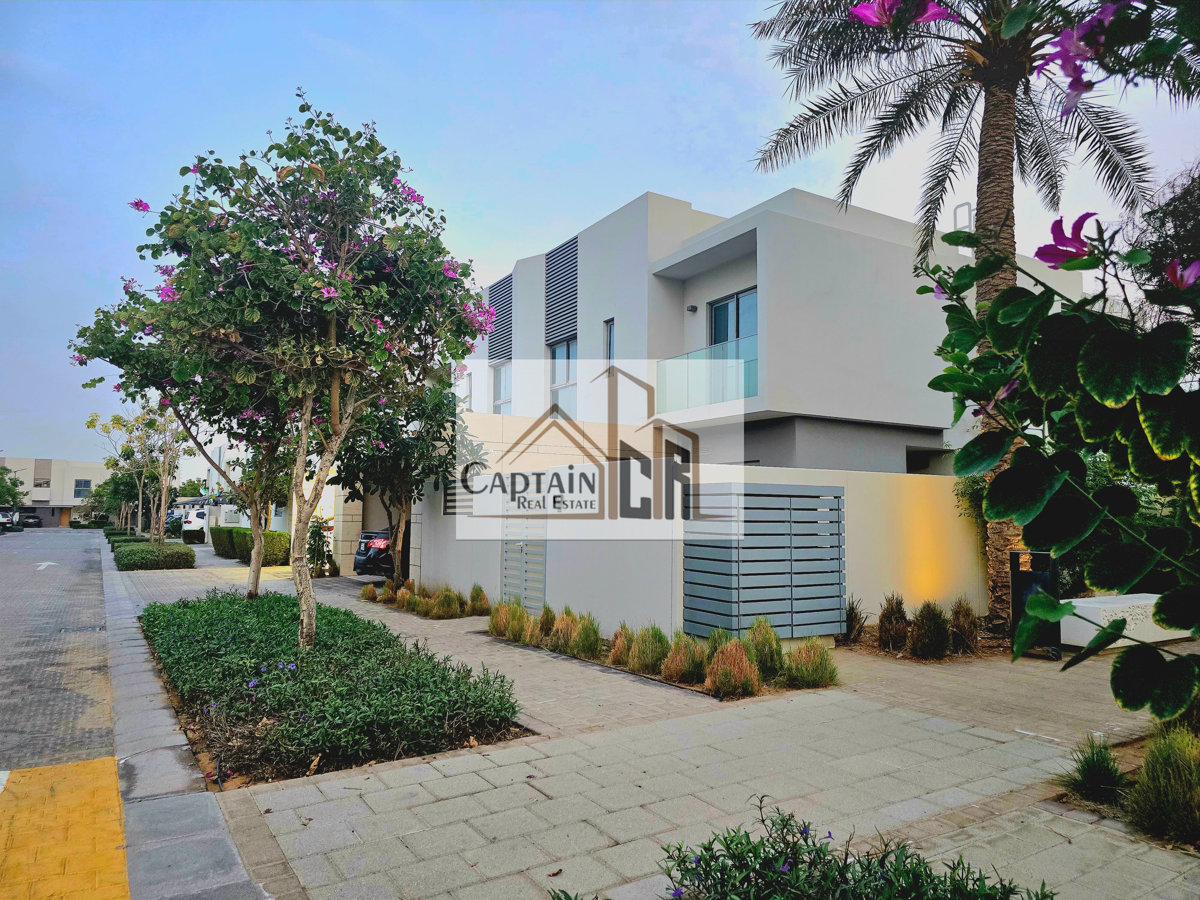 Corner Luxury Living Redefined | Elegant 4BHK Villa with Private Garage & Expansive Garden in Al Lilac