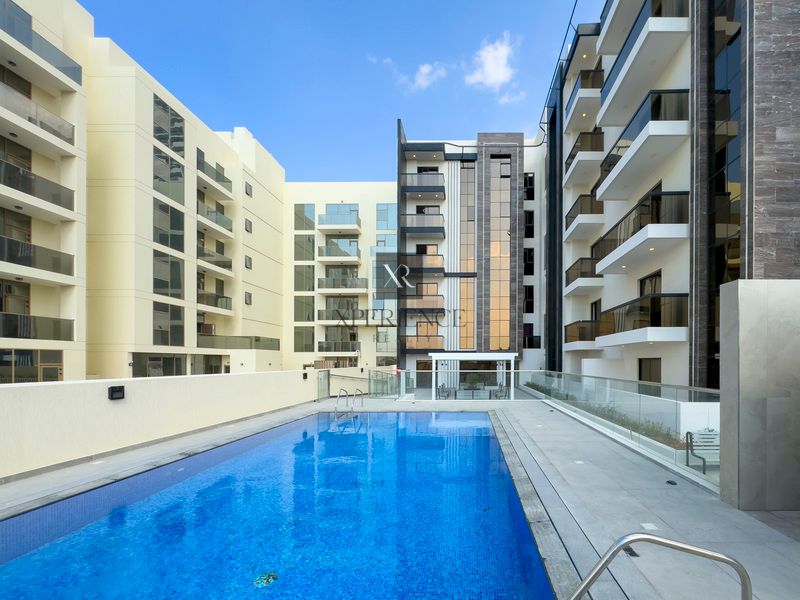 SPACIOUS 1 BR | PRIME LOCATION | VACANT | RESALE
