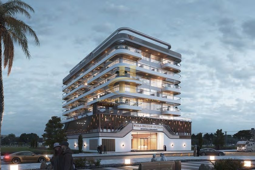 Luxury Waterfront Property in a High-Growth Area