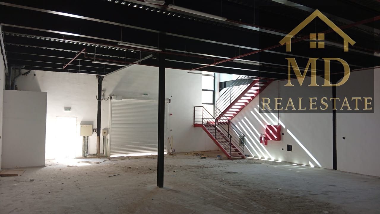 Warehouse for annual rent in Ajman Al Jurf Industrial Area, suitable for several activities