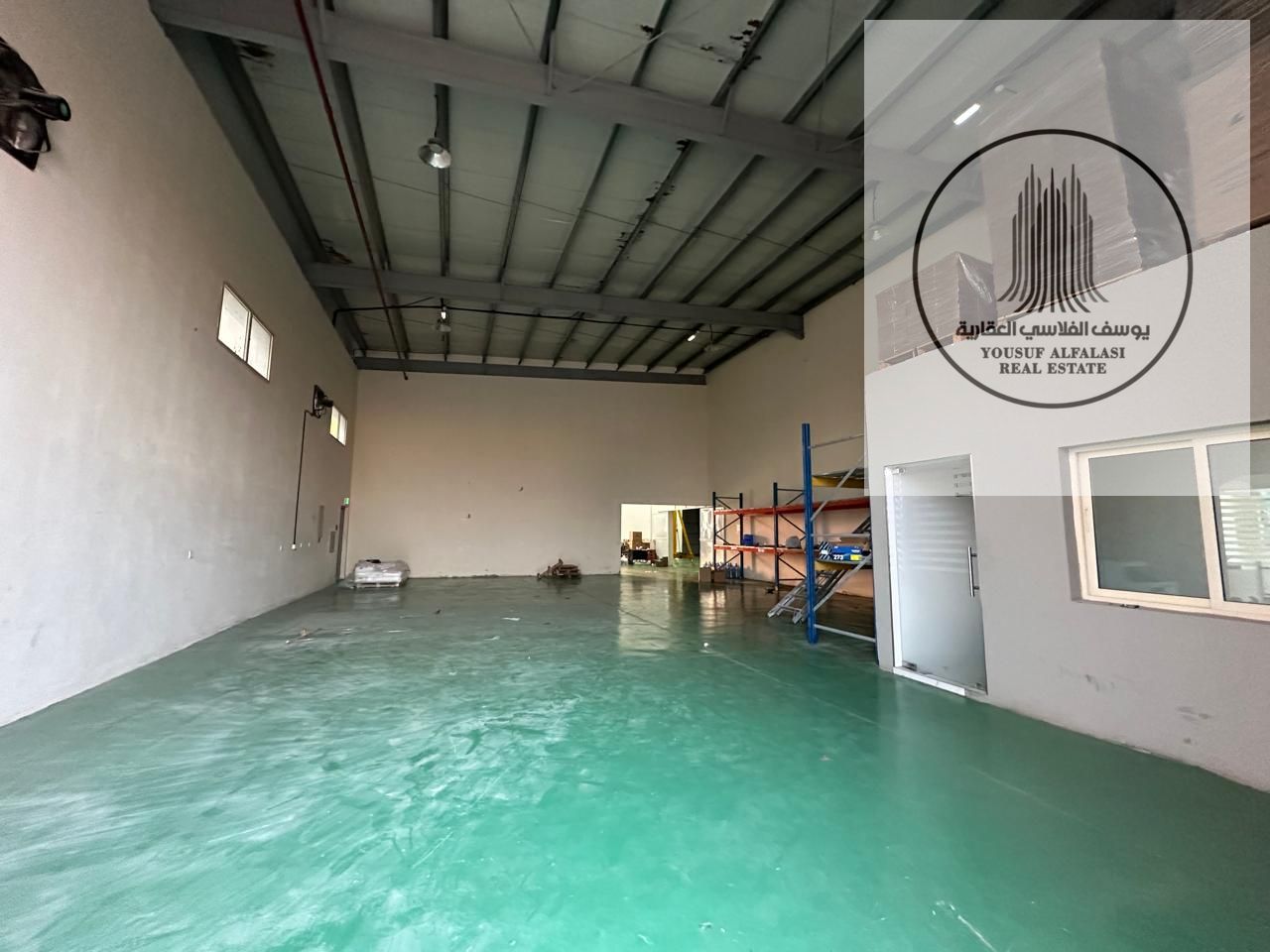 200KW | 4 Warehouses | Prime Location | Various Businesses | Easy Access