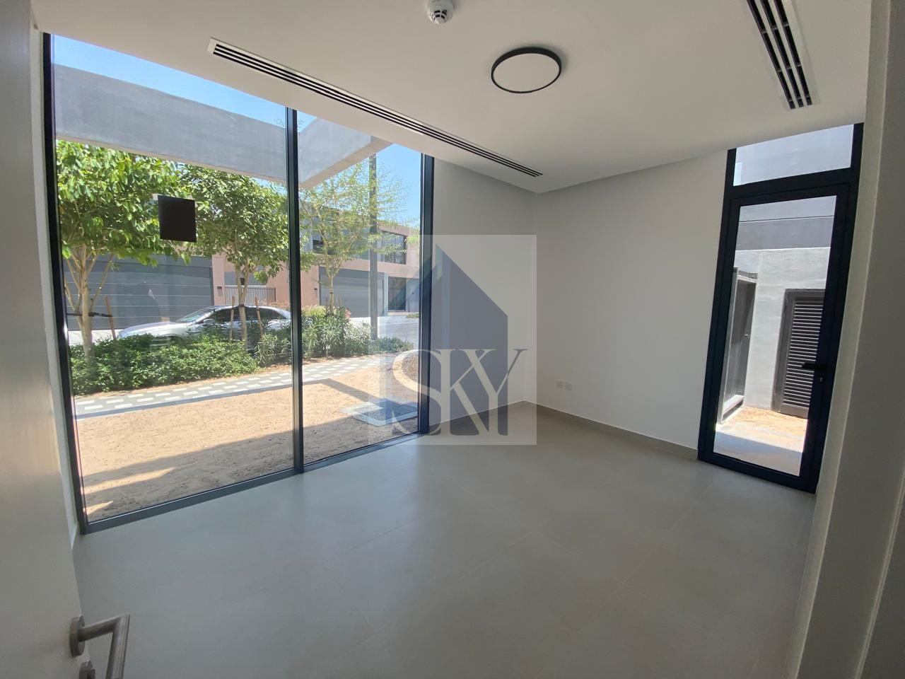 Elegant 4-Bedroom Townhouse for Sale in Saro Masaar