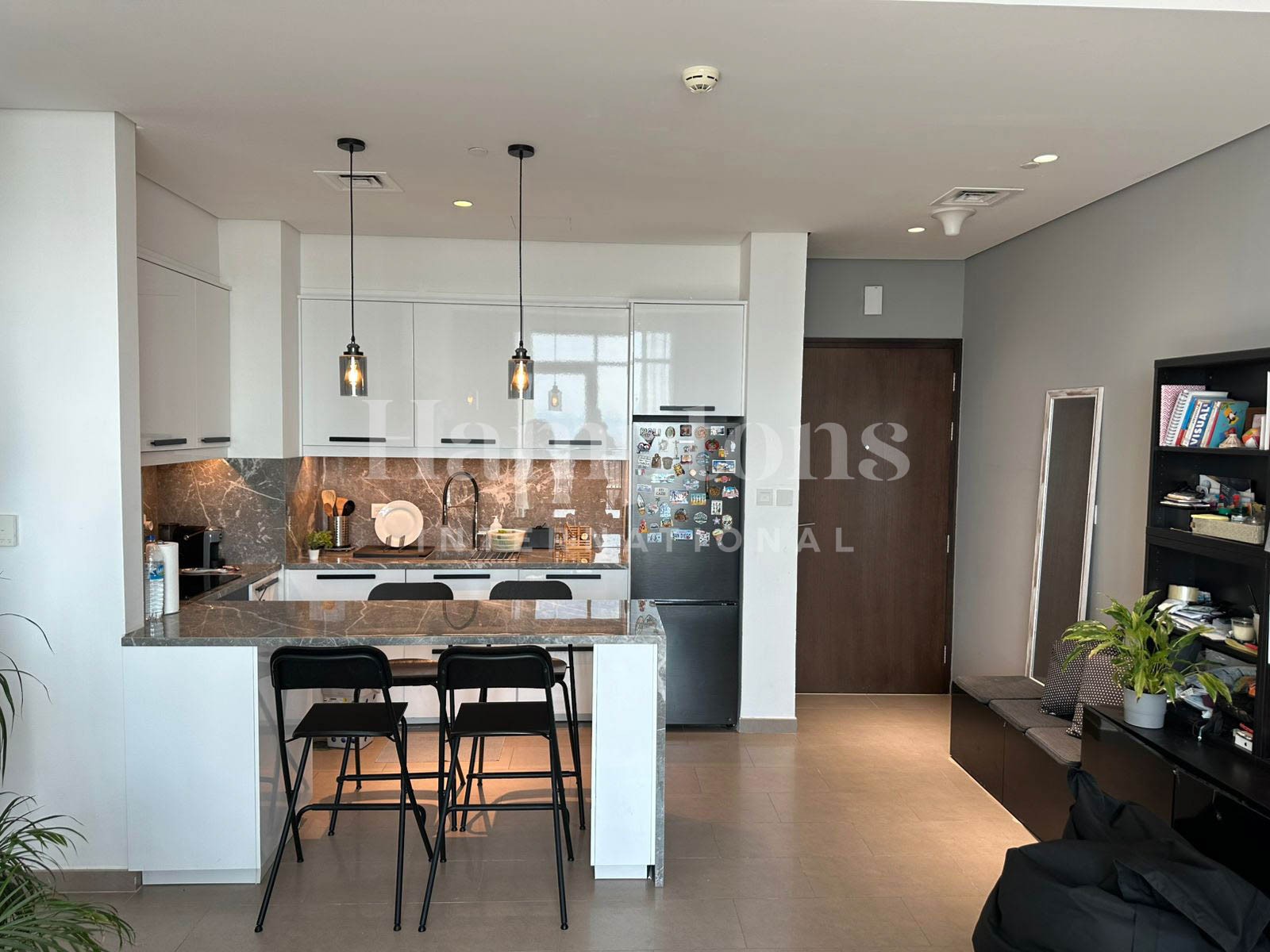 Designer upgrade l Luxury furniture l 6 Cheques