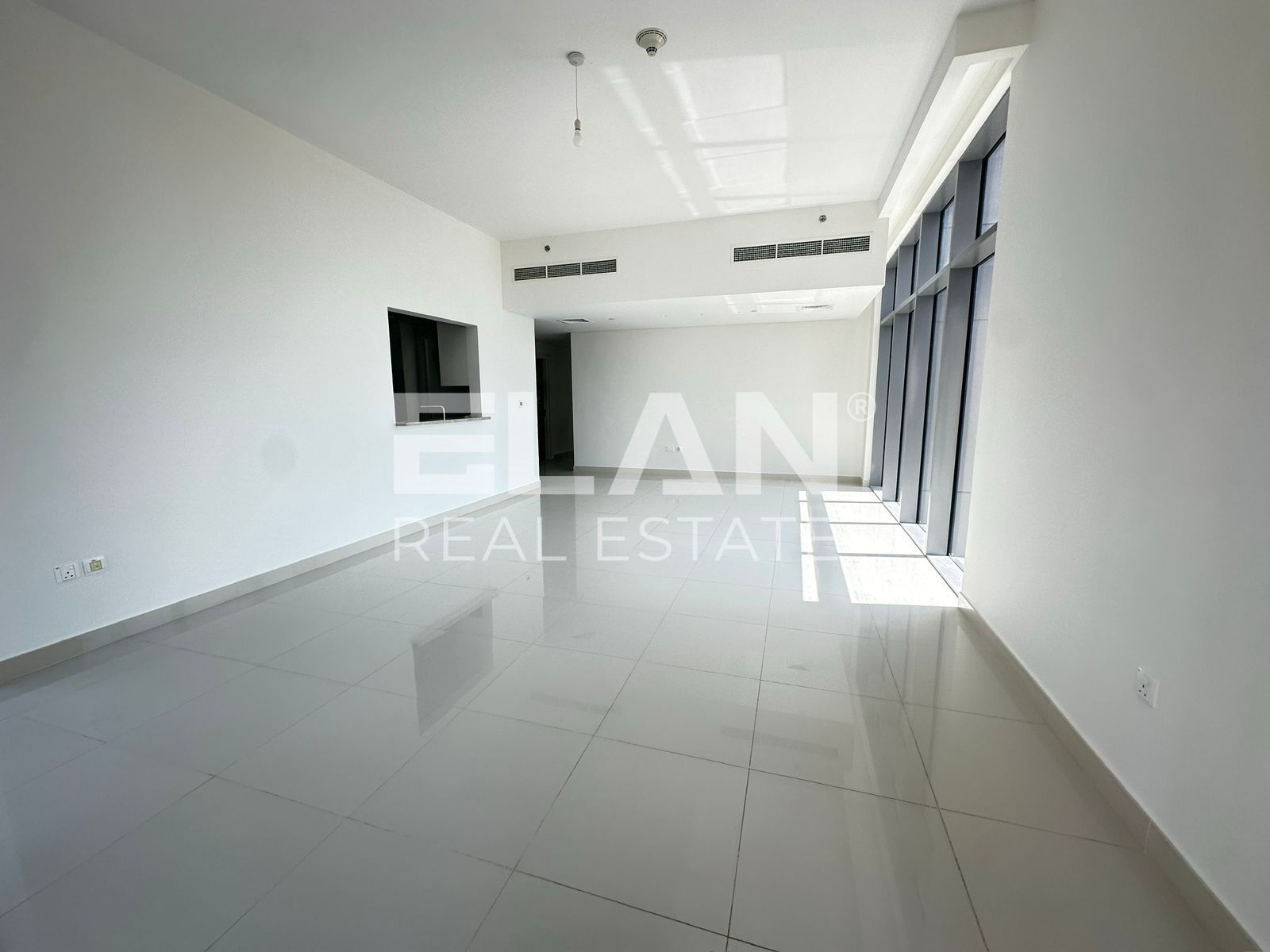 Upgraded Bright Unit | Vacant | Prime Location