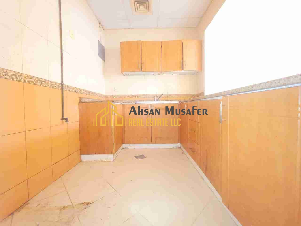 //LIMITED TIME OFFER// NEAR BY SCHOOL SLAVISH AND SPECIOUS STUDIO,READY TO MOVE| WELL DESIGN | FULL FAMILY BUILDING | MUWAILEH SHARJAH